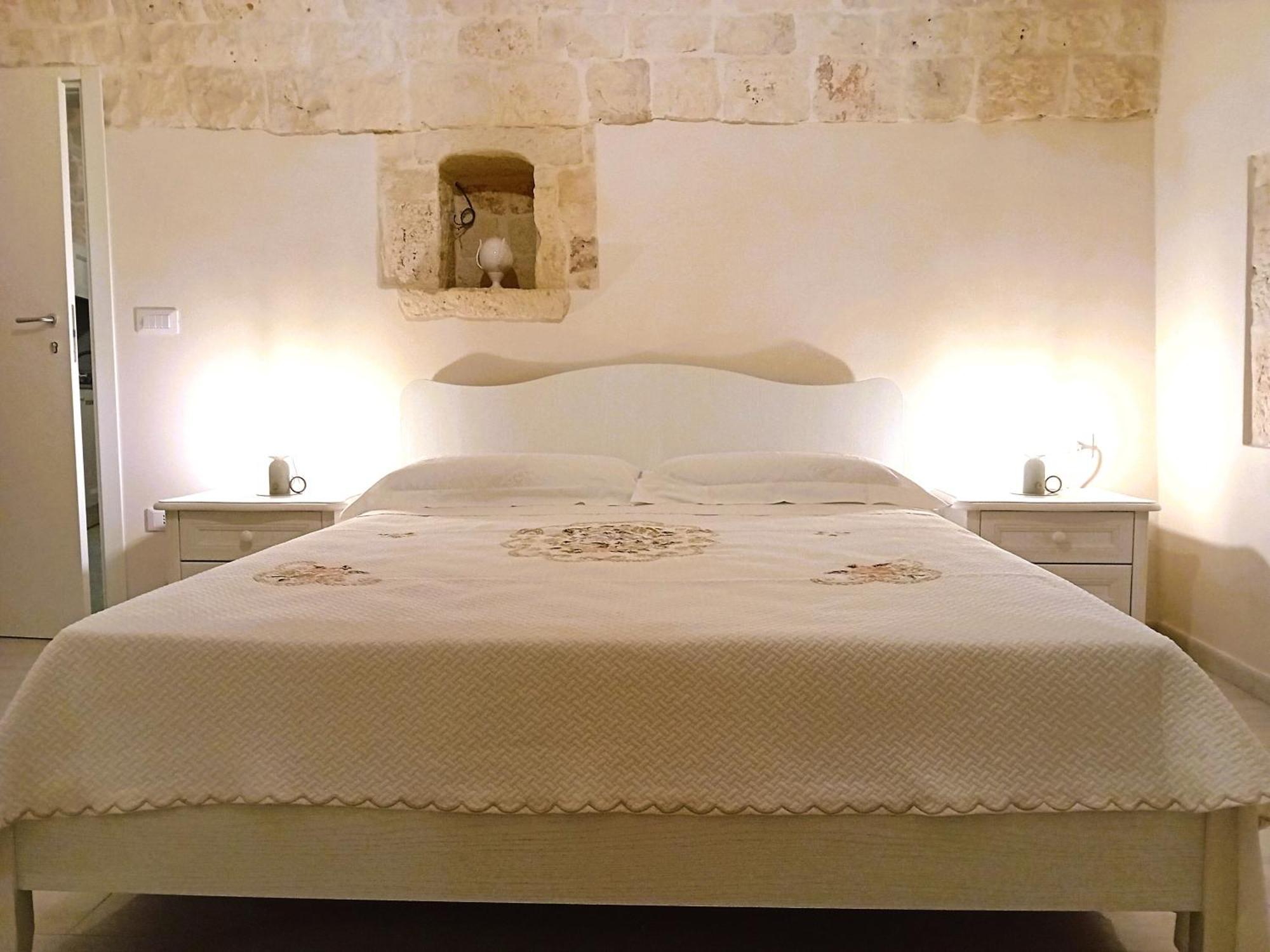 Отель Pietra Di Puglia Монополи Экстерьер фото